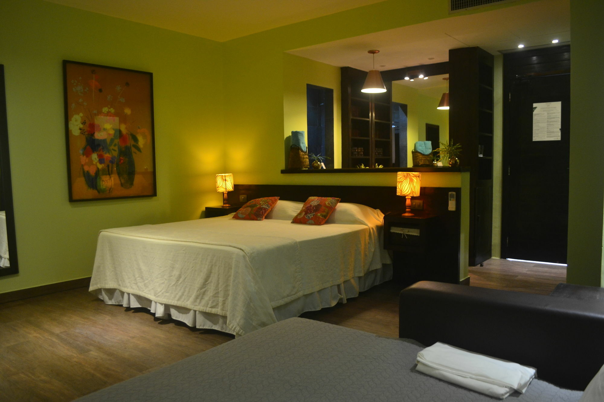 אקווירז Lara Hotel מראה חיצוני תמונה